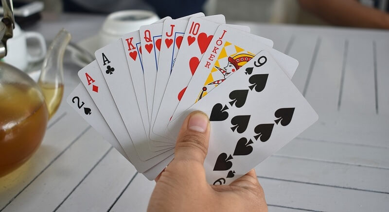 Nhớ lá bài của những ván trước